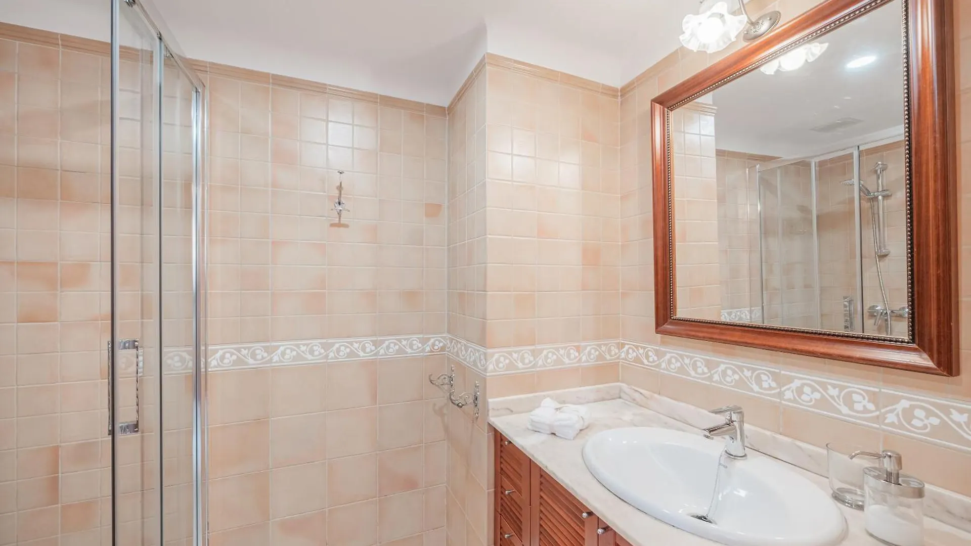 Ca Na Luisa-Residential Area Villa Palmanova Vakantiehuis
